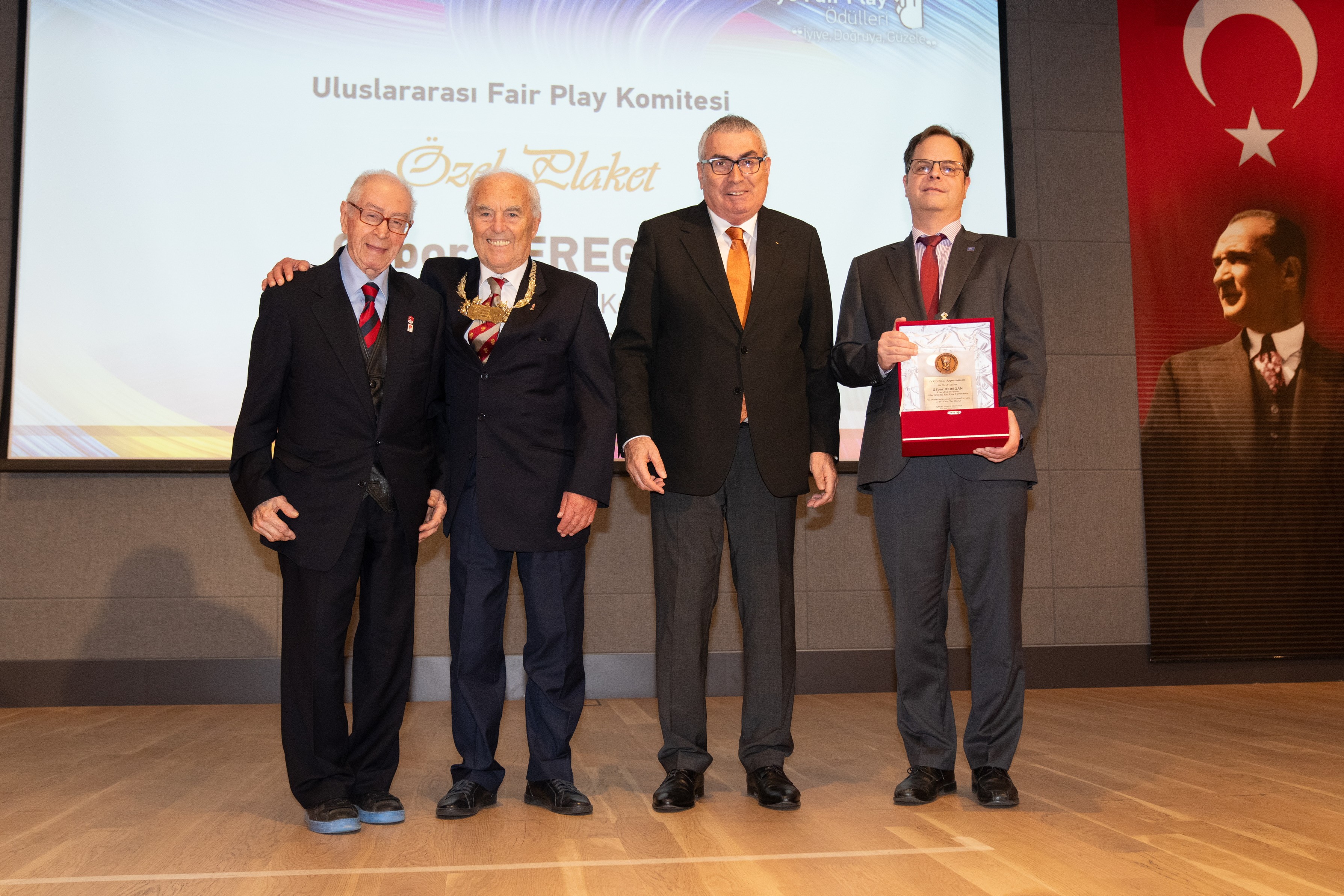 President Jenő Kamuti received recognition from the Turkish Olympic Committee